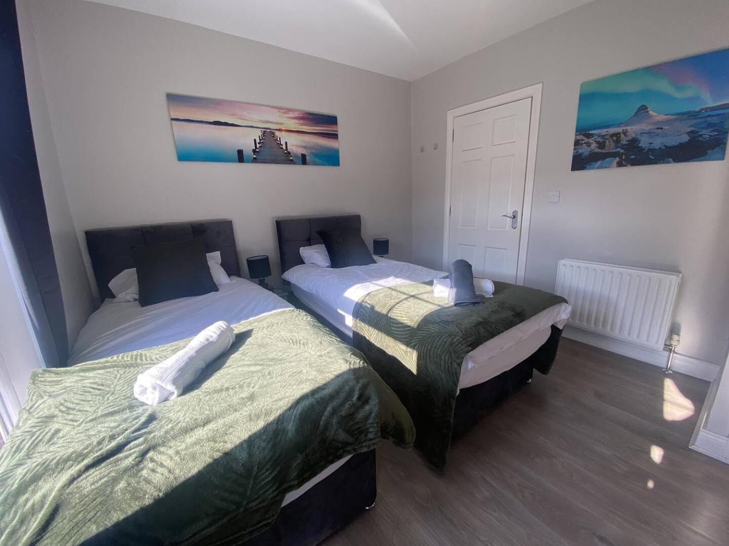 ベルファスト 2Br Cozy Duplexヴィラ エクステリア 写真