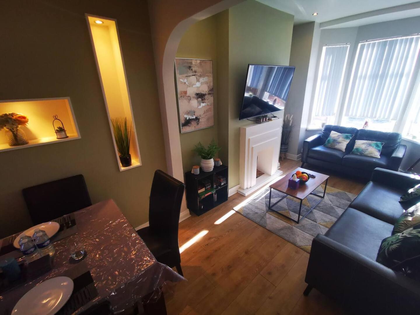 ベルファスト 2Br Cozy Duplexヴィラ エクステリア 写真